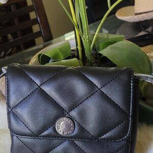 Quilted Black Leather Crossbody Bag - Kendall & Kylie